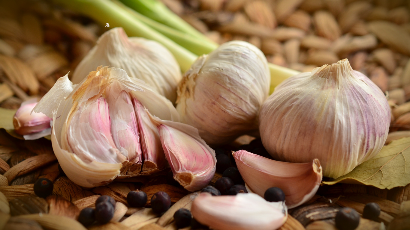 Global Garlic Flights